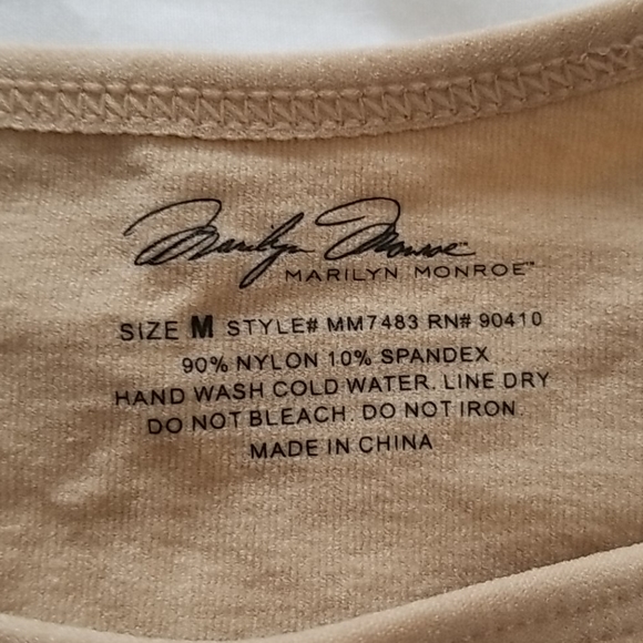 2 Marilyn Monroe Tummy Shapers - Picture 3 of 3